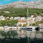 Rubin By Interhome * Makarska