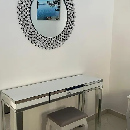 Apartman Rubin By Interhome Makarska